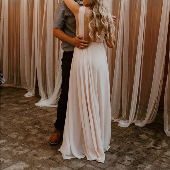 Lulu’w Bridesmaid dress - Picture 2 of 4